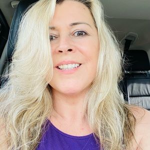 Meet your Posher, Sandy